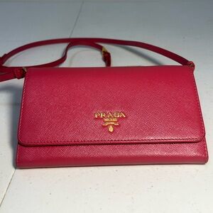 [Prada] Pink Crossbody wallet